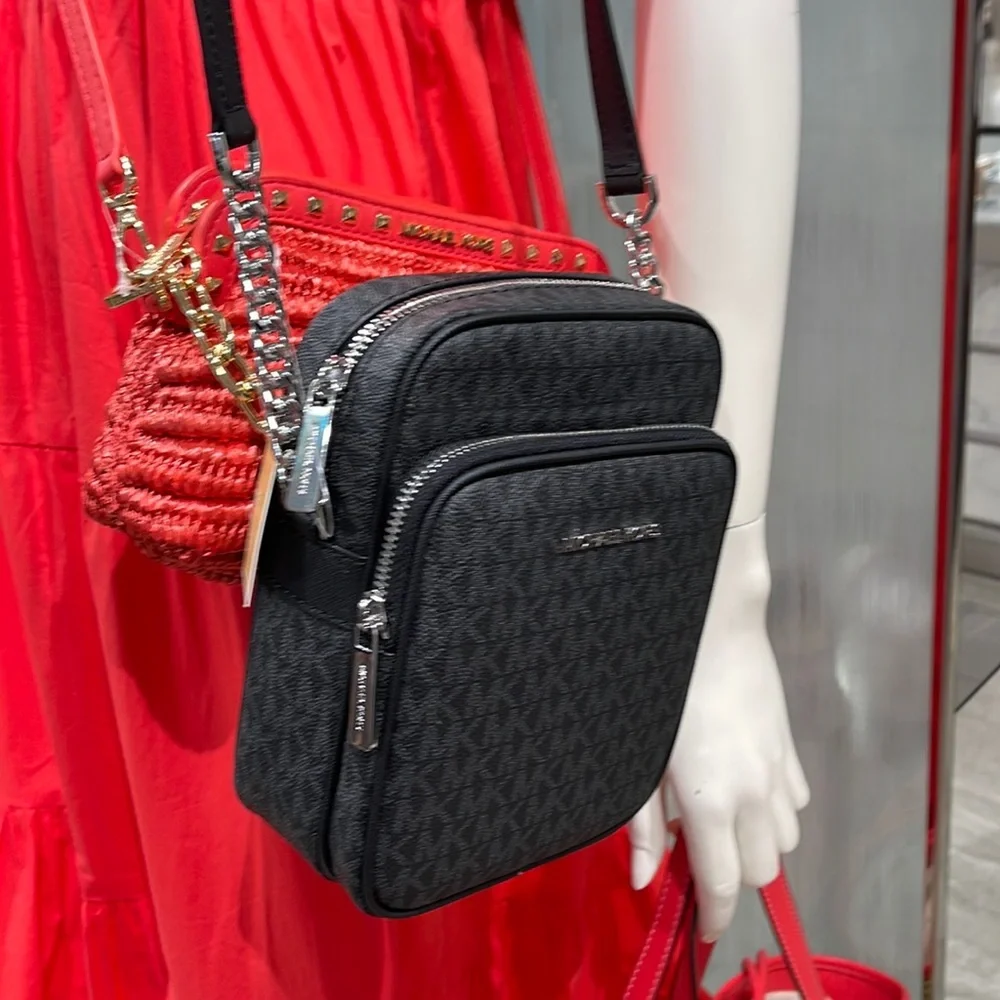 Michael Kors Jet Set Flight Crossbody black